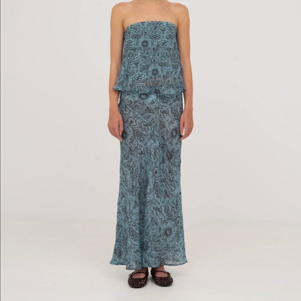 Brand New With Tags - Carmen Says Set - Blue Peony Top & Skirt L